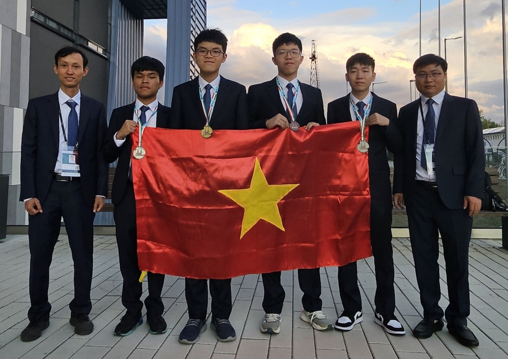 Chàng trai vàng Olympic Tin học biết lập trình từ lớp 6
